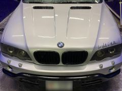 Photo of the vehicle BMW X5