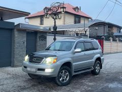 Photo of the vehicle Lexus GX