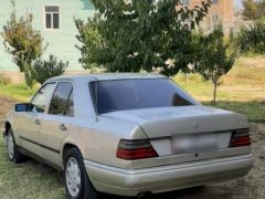 Фото авто Mercedes-Benz W124