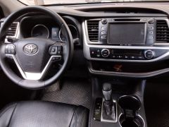 Фото авто Toyota Highlander