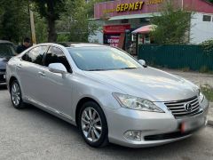 Photo of the vehicle Lexus ES