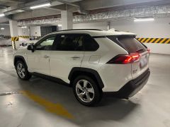 Photo of the vehicle Toyota RAV4