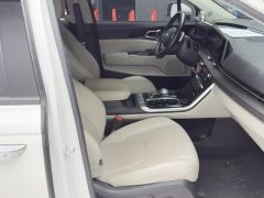 Photo of the vehicle Kia Carnival