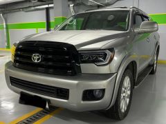 Сүрөт унаа Toyota Sequoia