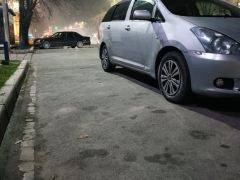 Фото авто Toyota Wish