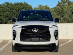 Photo of the vehicle Infiniti QX80