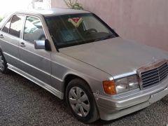 Photo of the vehicle Mercedes-Benz 190 (W201)