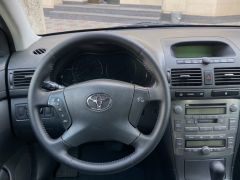 Сүрөт унаа Toyota Avensis