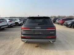 Photo of the vehicle Audi Q7