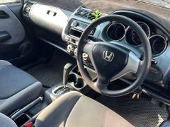 Photo of the vehicle Honda Fit