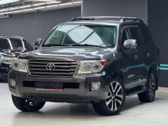 Photo of the vehicle Toyota Land Cruiser