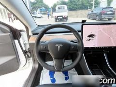 Сүрөт унаа Tesla Model 3