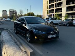 Сүрөт унаа Hyundai Elantra