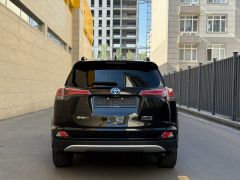 Сүрөт унаа Toyota RAV4