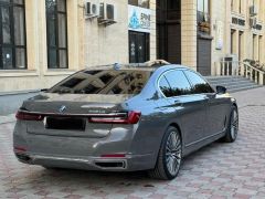 Photo of the vehicle BMW 7 Series