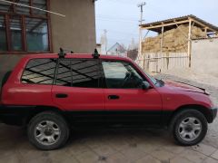 Сүрөт унаа Toyota RAV4