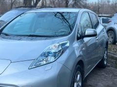 Фото авто Nissan Leaf