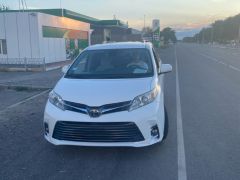 Сүрөт унаа Toyota Sienna