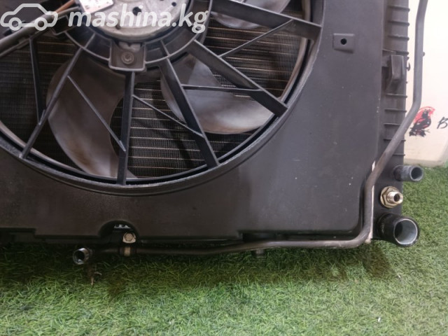 Запчасти и расходники - Радиатор охлаждения двигателя WDB210