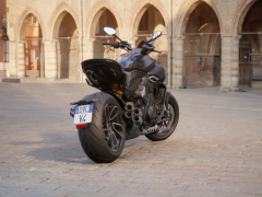 Фото авто Ducati Diavel