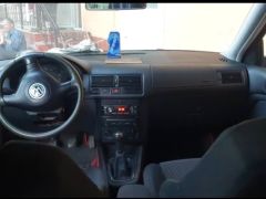 Сүрөт унаа Volkswagen Golf