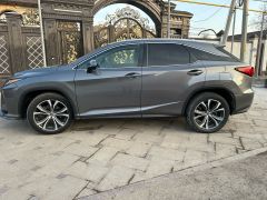 Photo of the vehicle Lexus RX