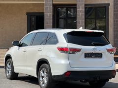 Сүрөт унаа Toyota Highlander