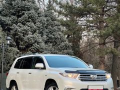 Сүрөт унаа Toyota Highlander