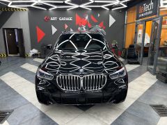 Photo of the vehicle BMW X5