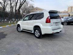 Photo of the vehicle Lexus GX