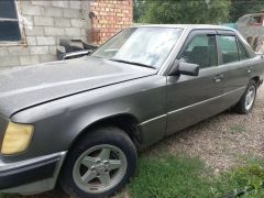 Фото авто Mercedes-Benz W124