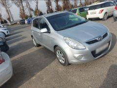 Фото авто Hyundai i20