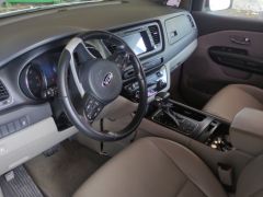 Photo of the vehicle Kia Carnival