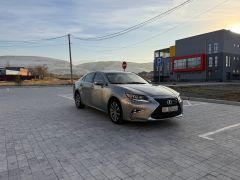 Photo of the vehicle Lexus ES