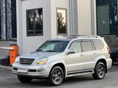 Photo of the vehicle Lexus GX