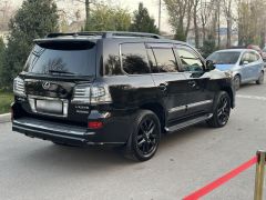 Photo of the vehicle Lexus LX