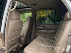 Фото авто Toyota Sequoia