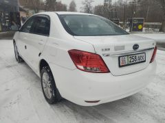 Фото авто BYD E5