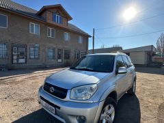 Сүрөт унаа Toyota RAV4