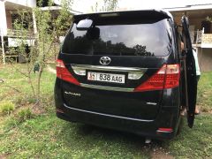 Сүрөт унаа Toyota Alphard