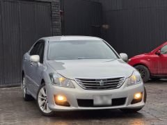 Photo of the vehicle Toyota Crown