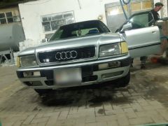 Photo of the vehicle Audi 90