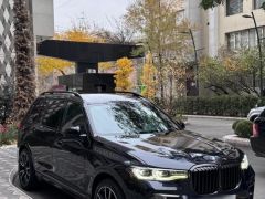 Photo of the vehicle BMW X7