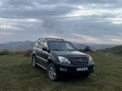 Photo of the vehicle Lexus GX