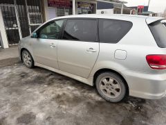 Фото авто Toyota Ipsum