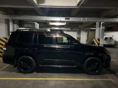 Photo of the vehicle Lexus LX