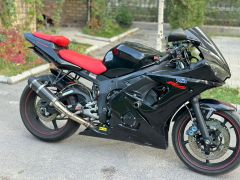 Photo of the vehicle Yamaha YZF 600 R