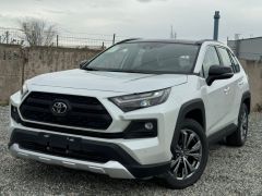 Сүрөт унаа Toyota RAV4