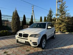 Photo of the vehicle BMW X5