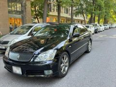 Фото авто Toyota Crown